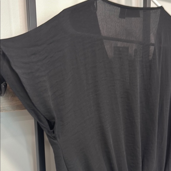 Black Knot Front Top - Picture 7 of 7